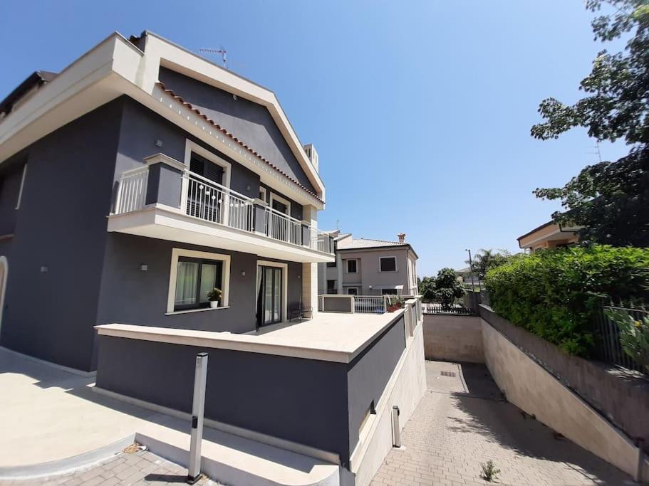 אסראלה Belfrontizio Apartment מראה חיצוני תמונה